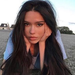 Meet your Posher, Candy